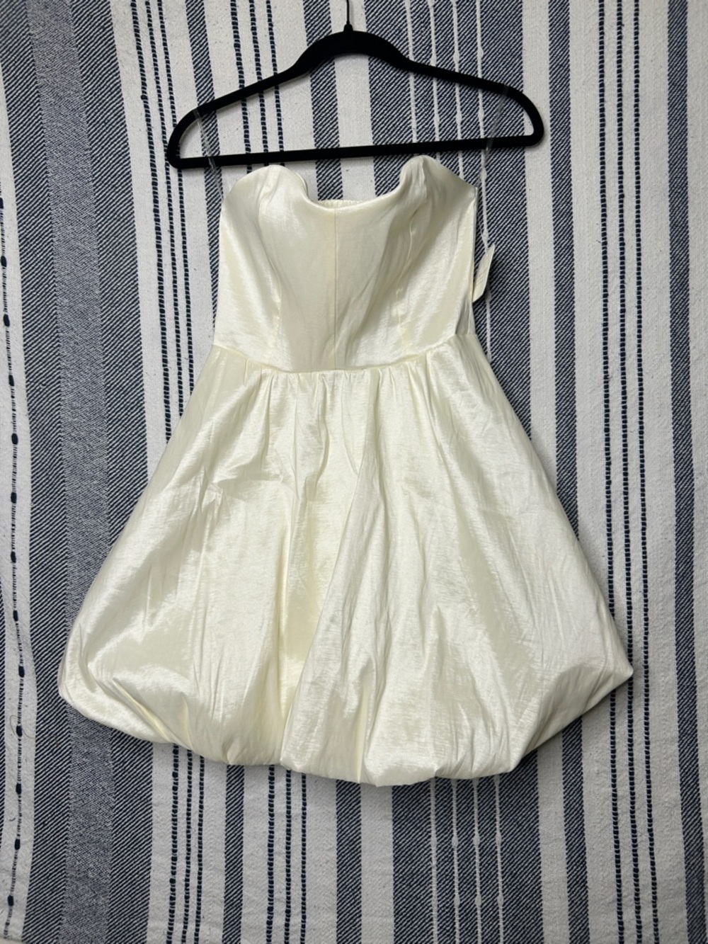 NWT Altar’d State Strapless Satin Bubble Hem Mini Dress - Picture 3 of 7